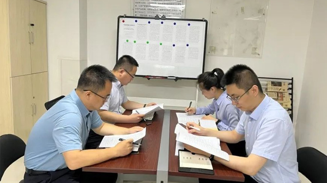 扶貧基金黨支部、第八黨支部、第四黨支部開展主題活動(dòng)